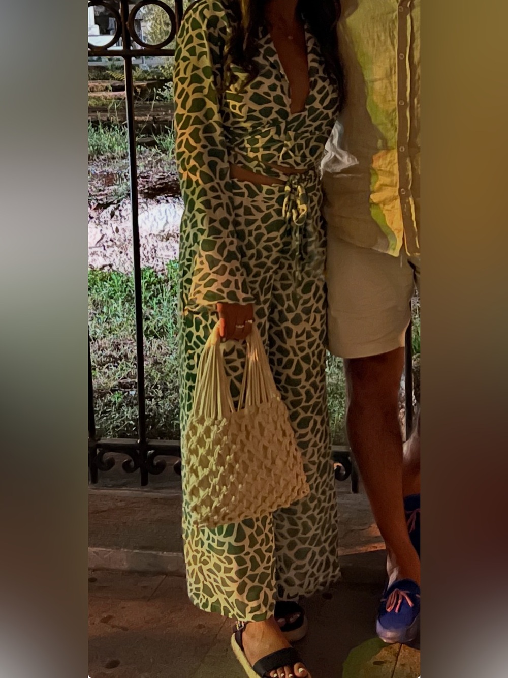 Green Patterned Top & Pants Set - Picture 2 of 10